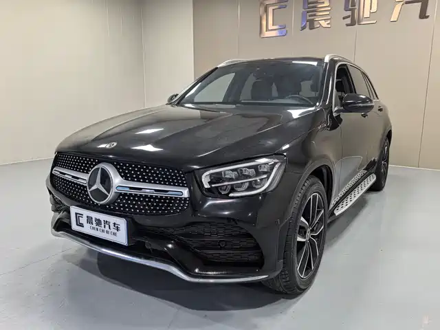 MERCEDES-BENZ GLC 2021