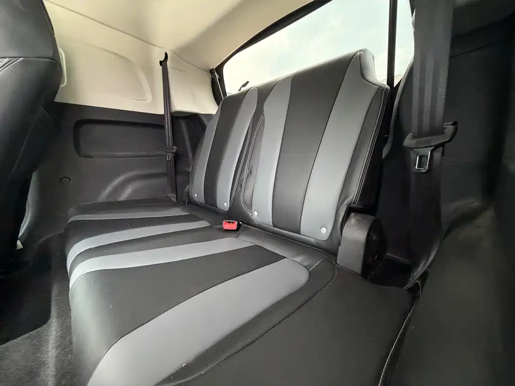 Roewe Clever — миниатюра 9
