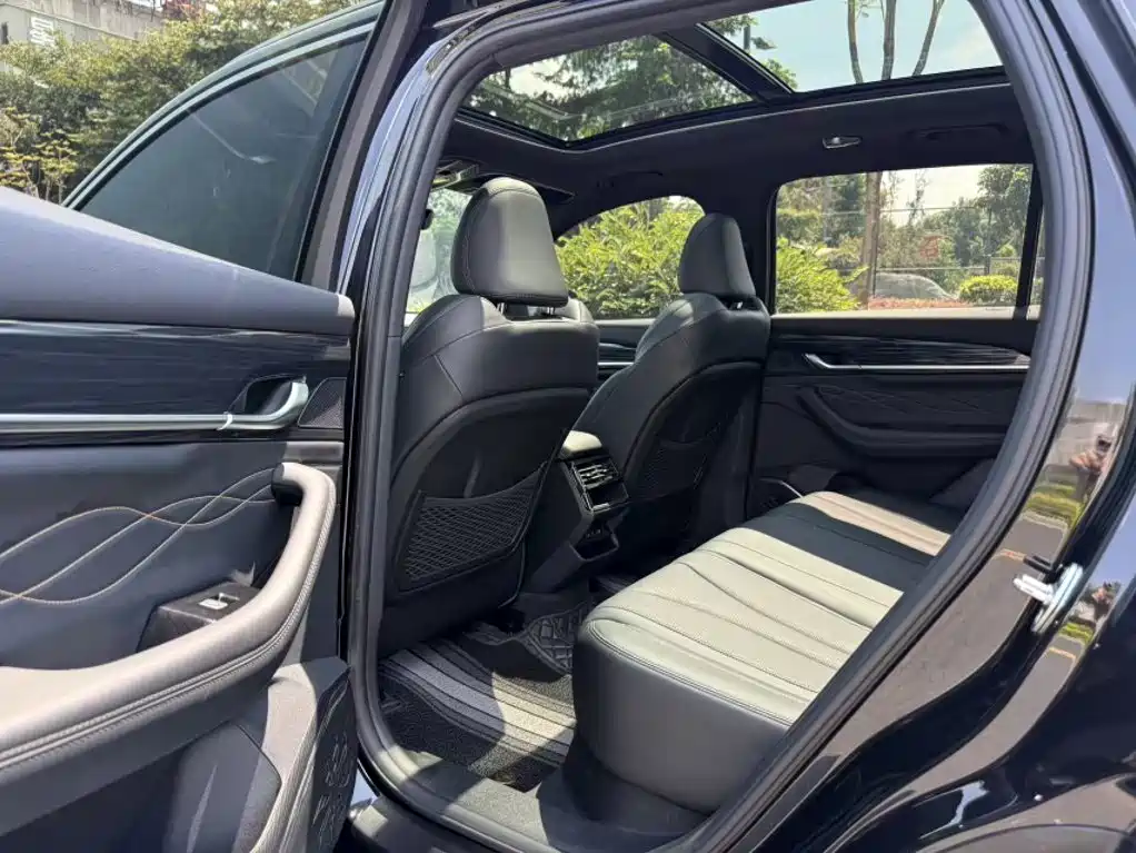 Geely Xingyue L — миниатюра 12