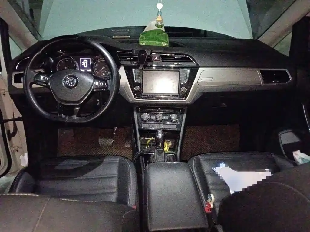 Volkswagen Touran — миниатюра 13