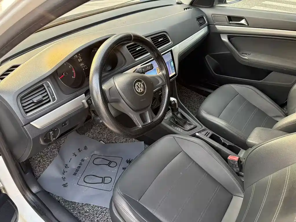 Volkswagen Lavida — миниатюра 9