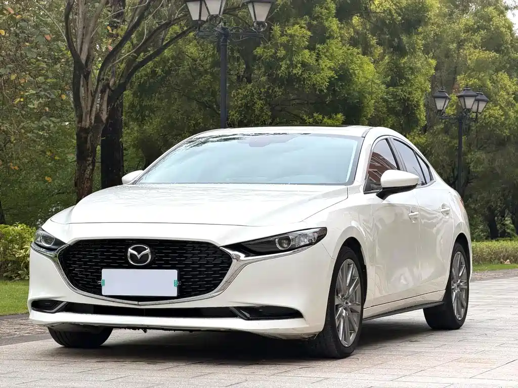 Mazda 3 Axela 2021