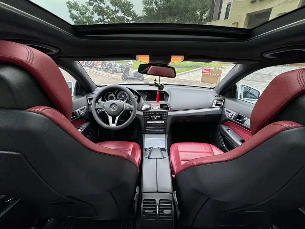 Mercedes-Benz E-Class (Import) E 260 Coupe Edition, фото 7