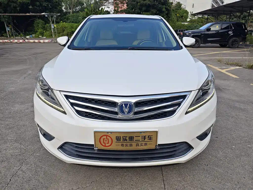 Changan Eado — миниатюра 2