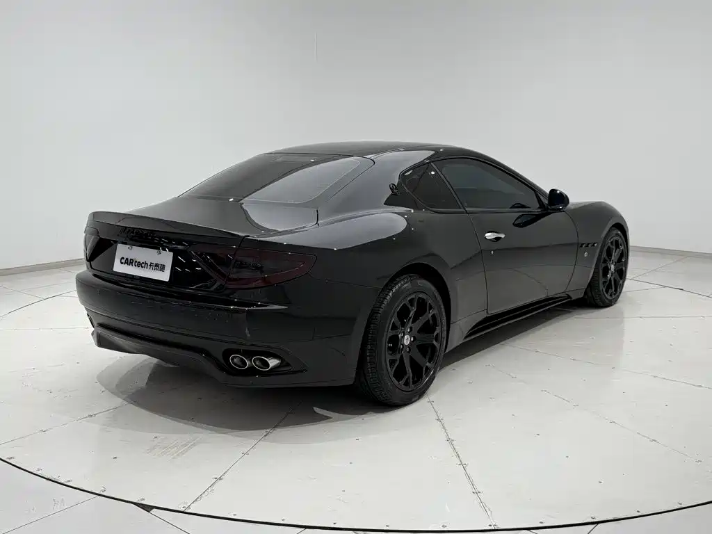 Maserati GranTurismo — миниатюра 25