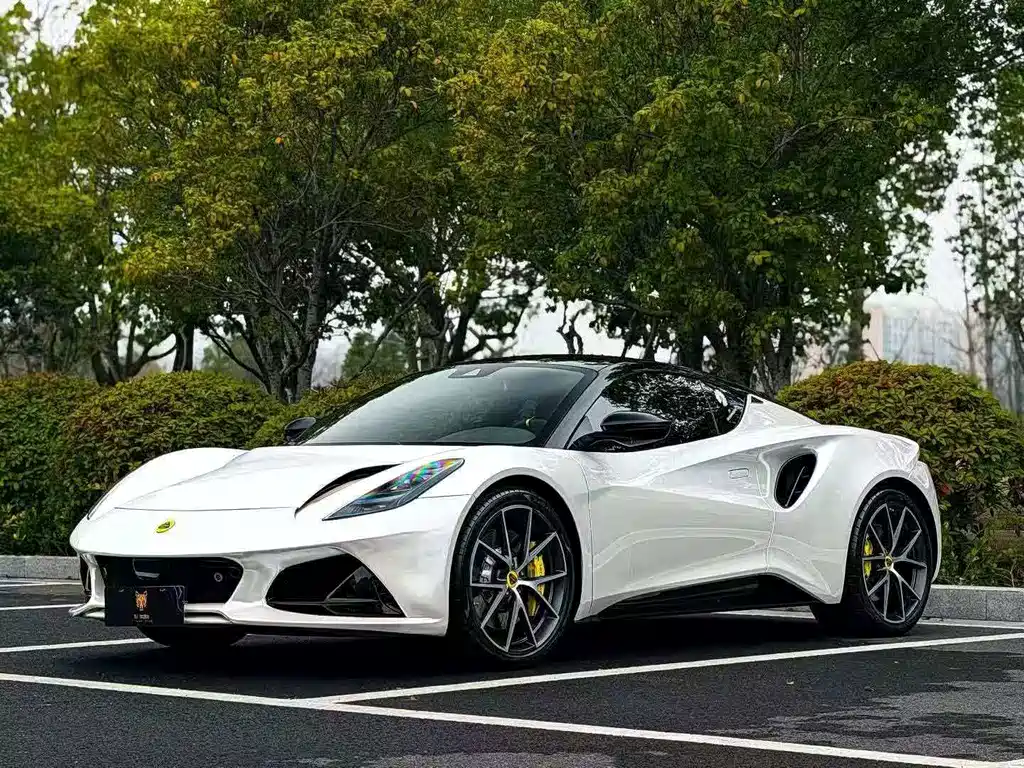 Lotus Emira 2025