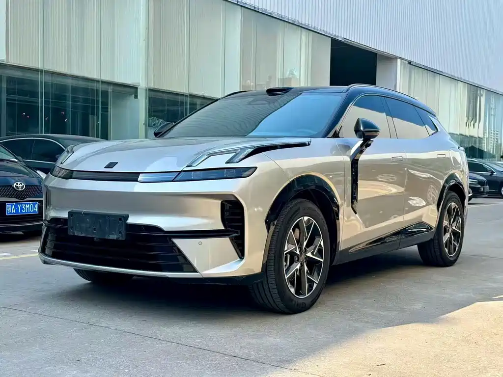 Lynk & Co 08 EM-P — миниатюра 2