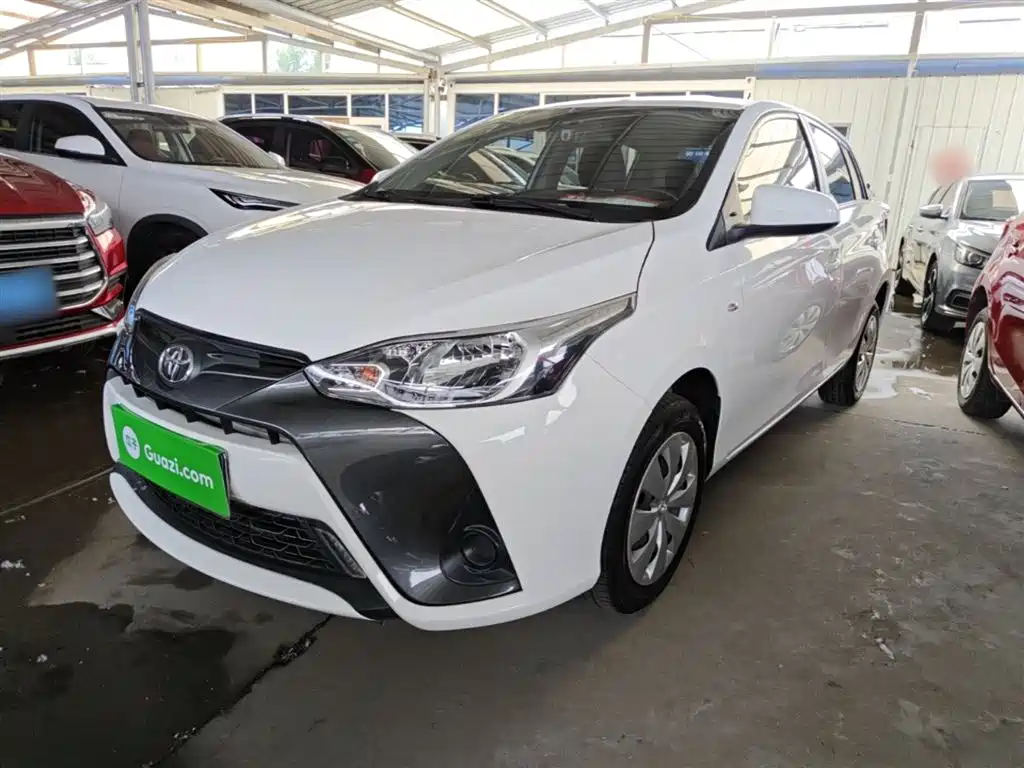 Toyota Yaris L 2017
