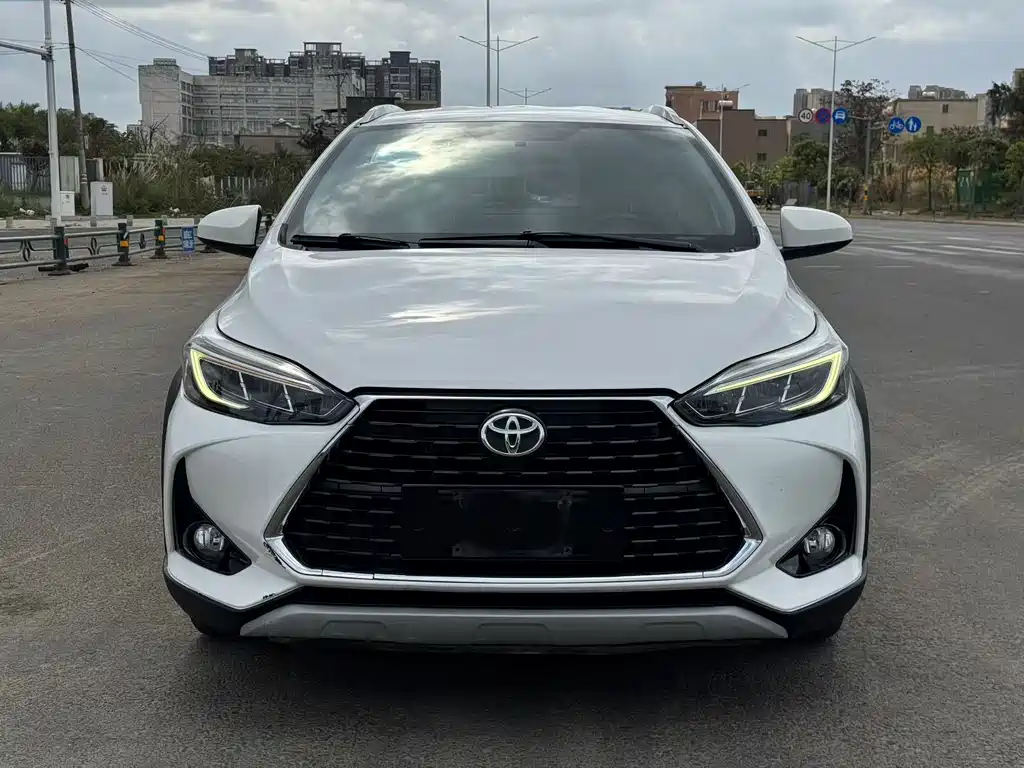 TOYOTA YARIS L ZHIXUAN