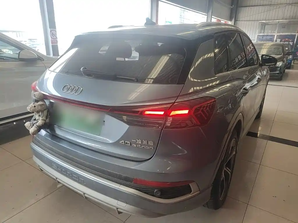 Audi Q4 e-tron — миниатюра 7