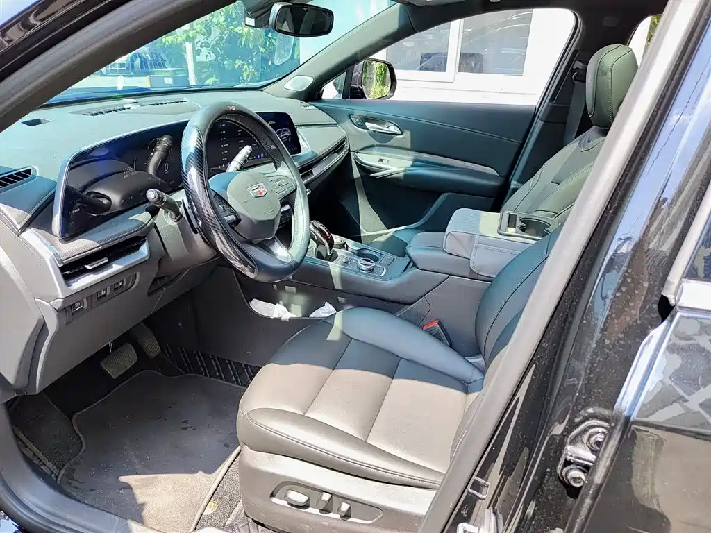 Cadillac XT4 2024 28T Luxury