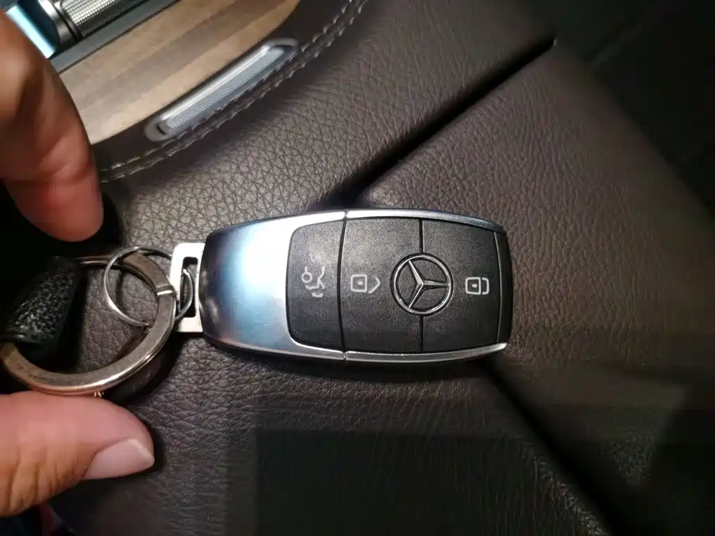 Mercedes-Benz GLE New Energy — миниатюра 9