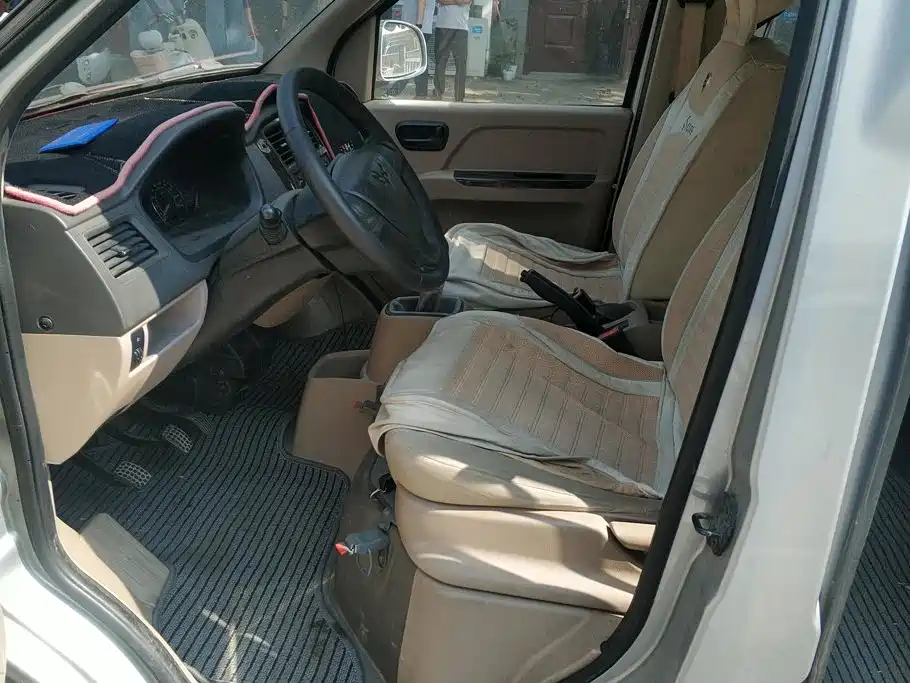 Wuling Rongguang — миниатюра 9