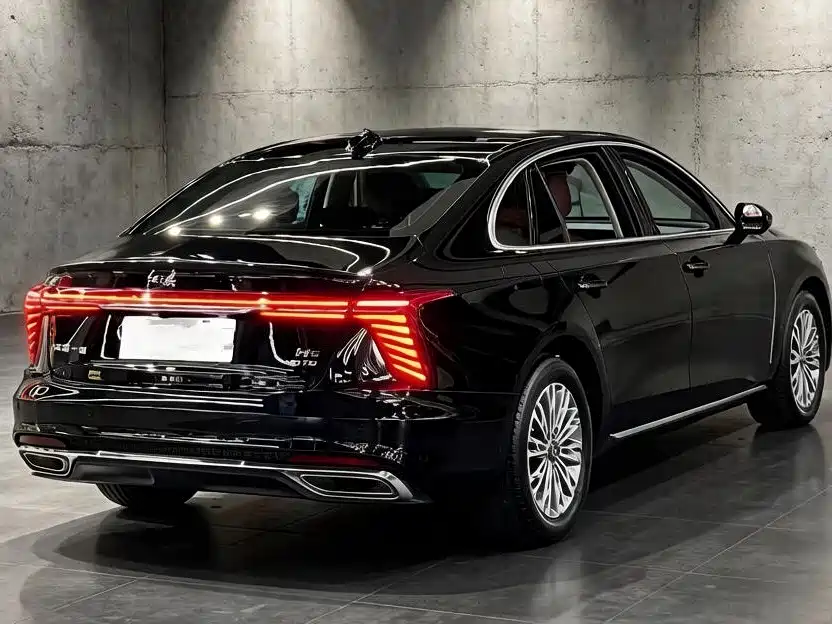 Hongqi H5 2023 2.0T AT