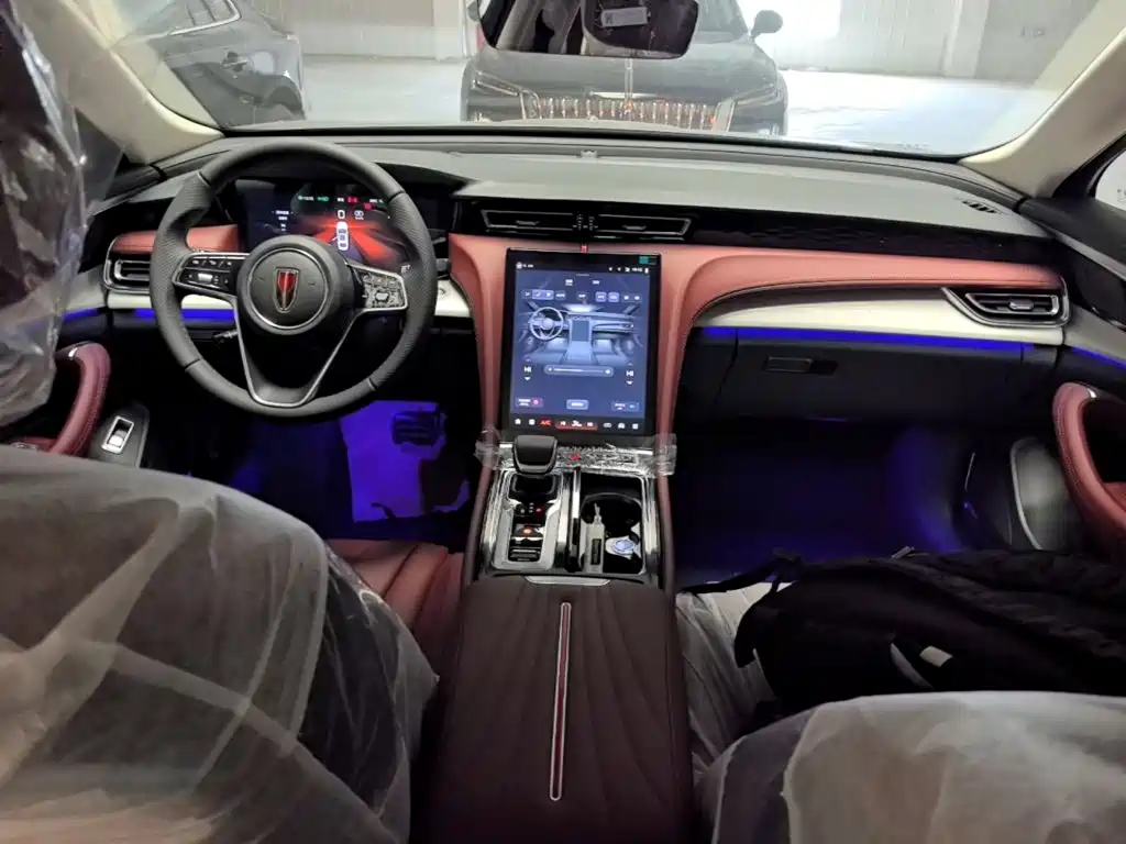 Hongqi H5 2025 2.0T AT