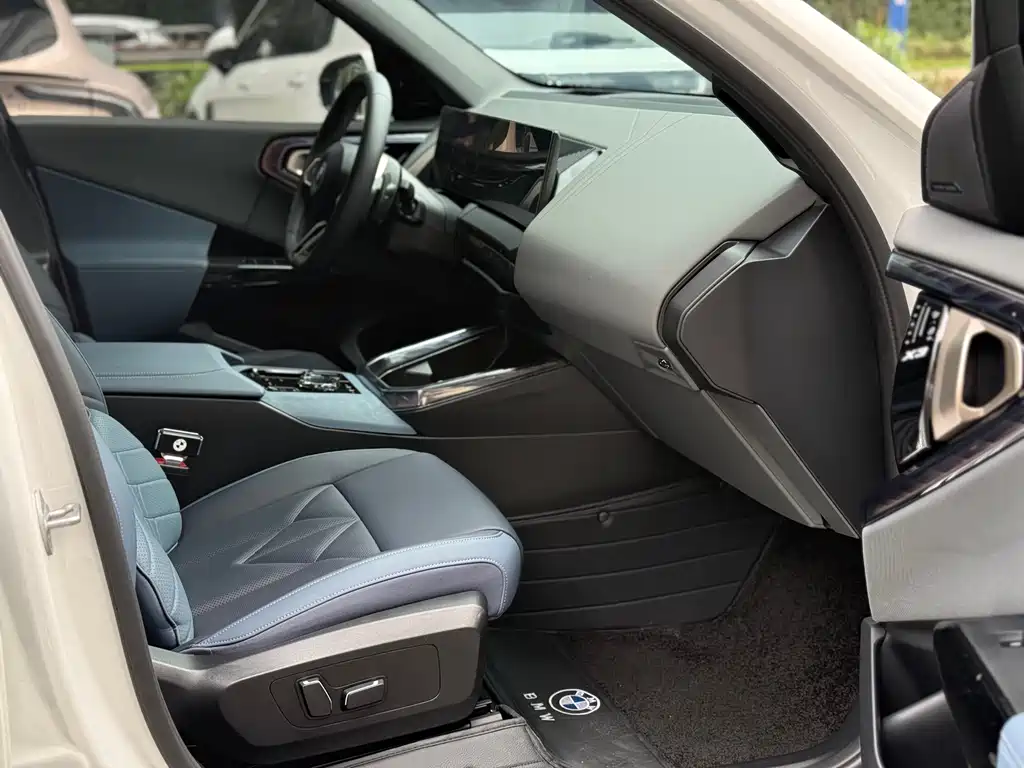 BMW X3 2025 xDrive30L Premium M Sport