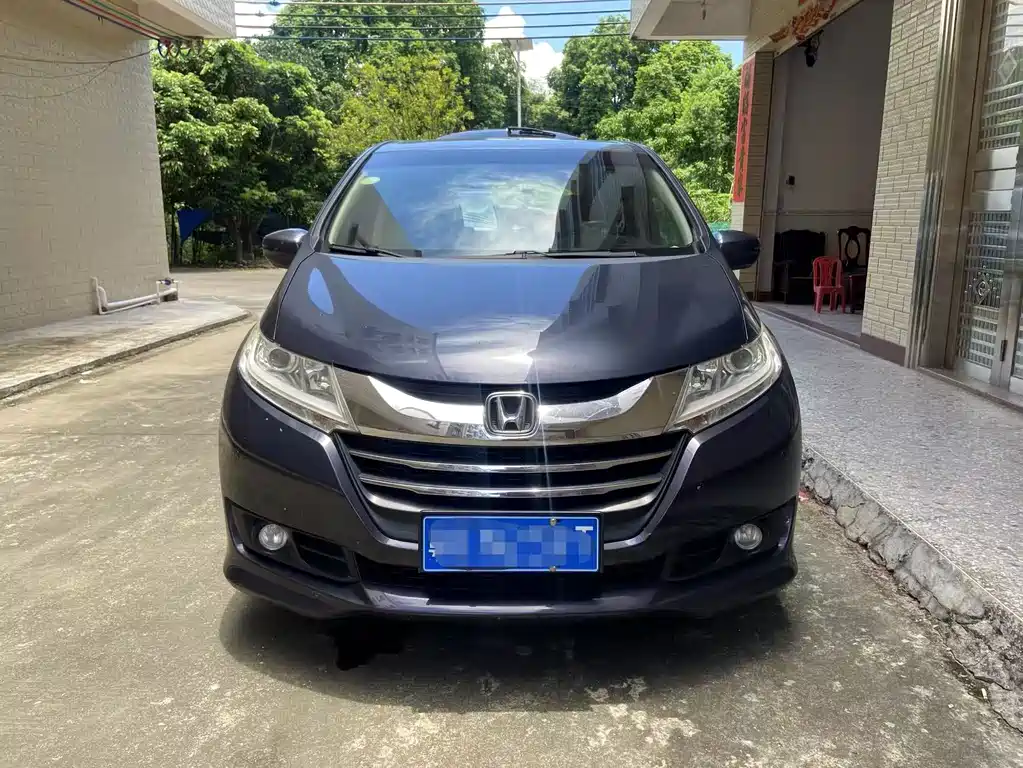 Honda Odyssey 2015 2.4L Luxury