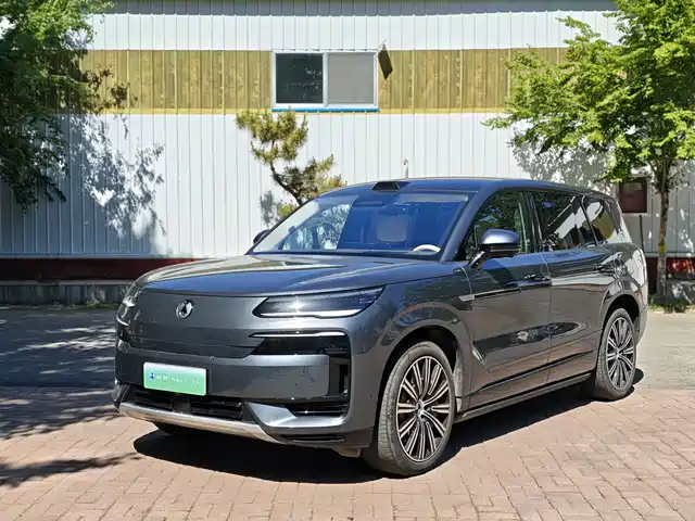2025 Denza N9