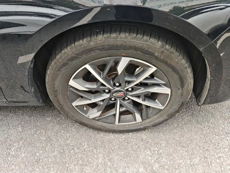 Hongqi Hongqi H5 — миниатюра 6