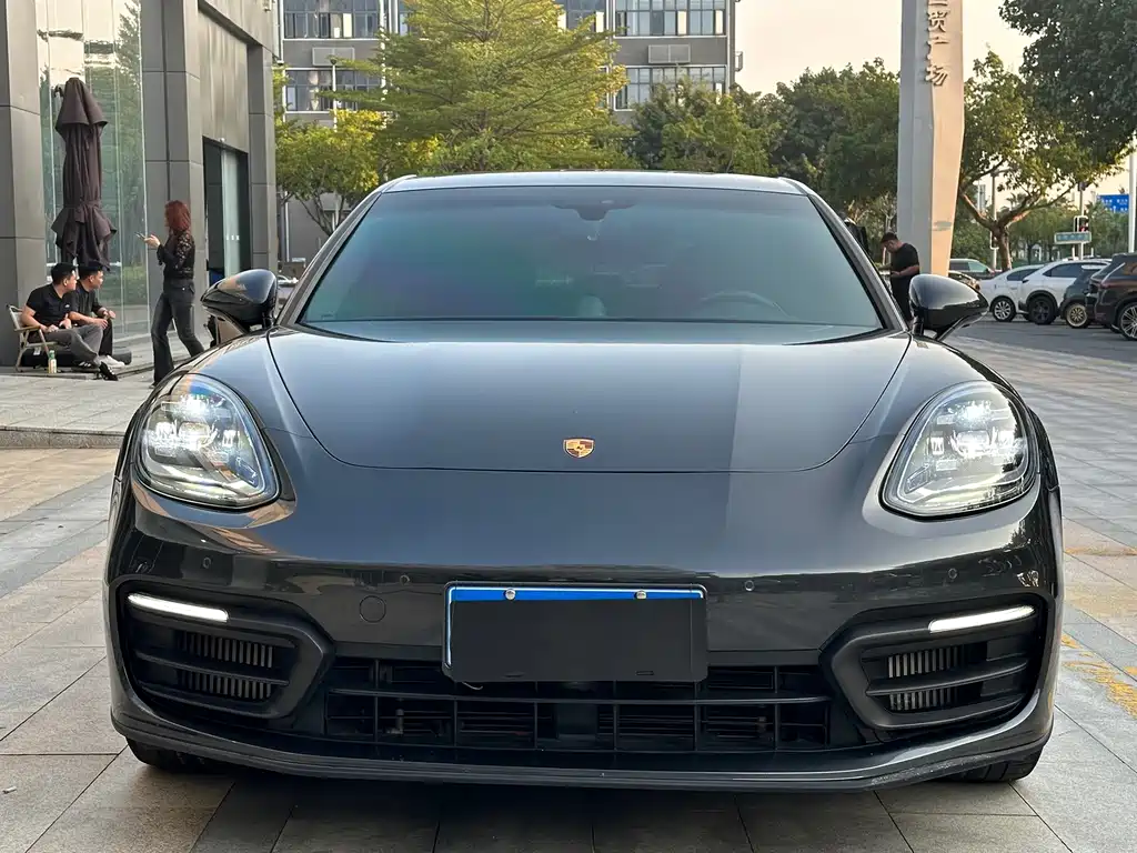 Porsche Panamera — миниатюра 2