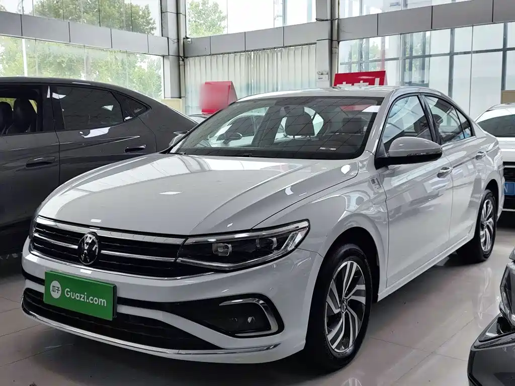 Volkswagen Bora 2023 280TSI DSG