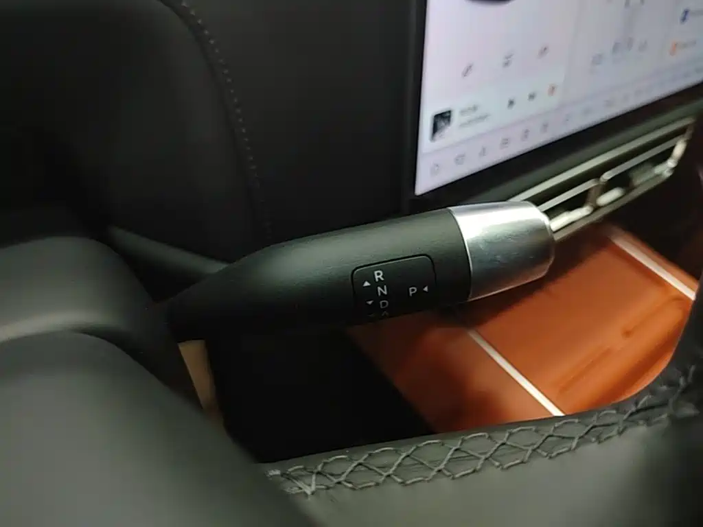 Li Auto Li L9 — миниатюра 14