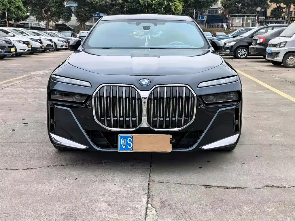 BMW 7 Series 2023