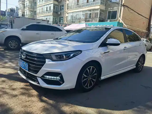 Chery Arrizo 5