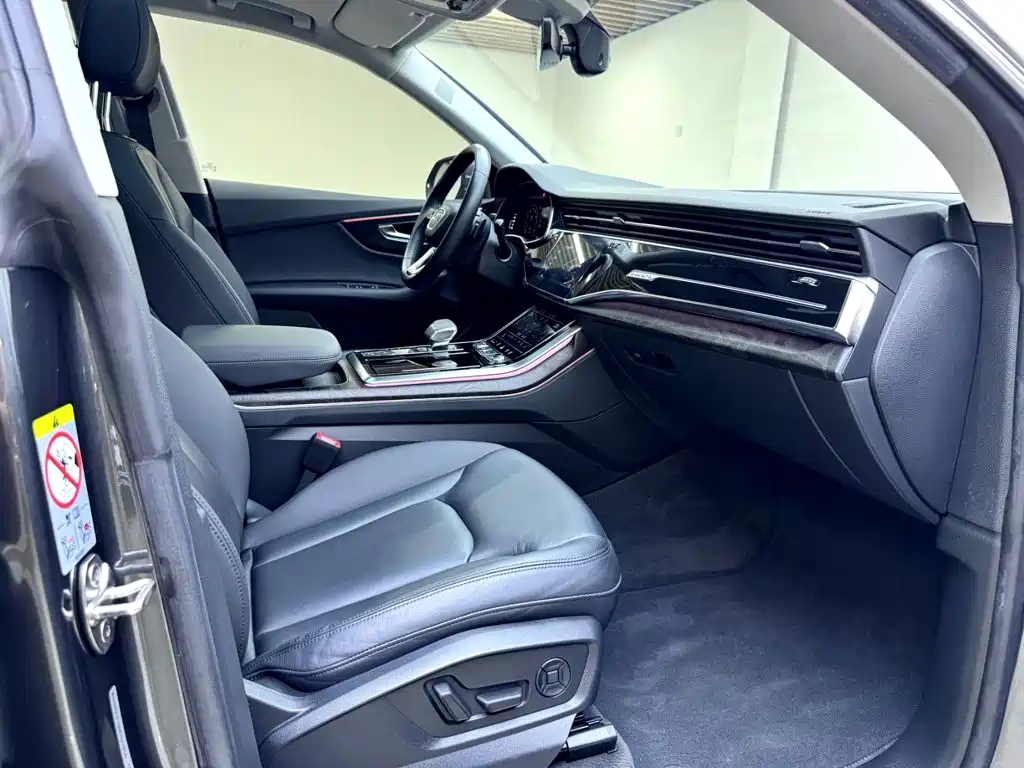 Audi Q8 — миниатюра 11