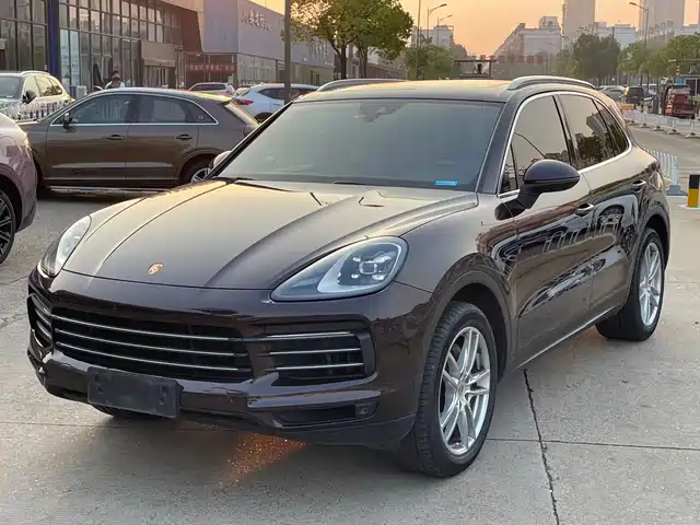 PORSCHE CAYENNE 2019