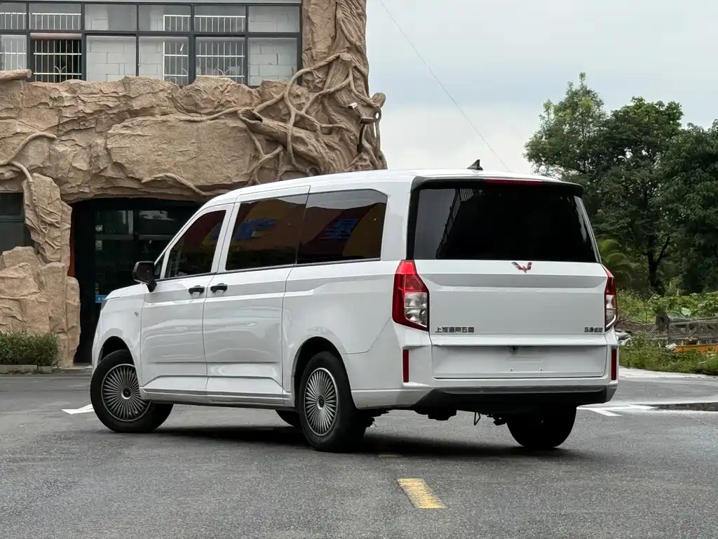 Wuling Journey 2021 1.5T MT Comfort