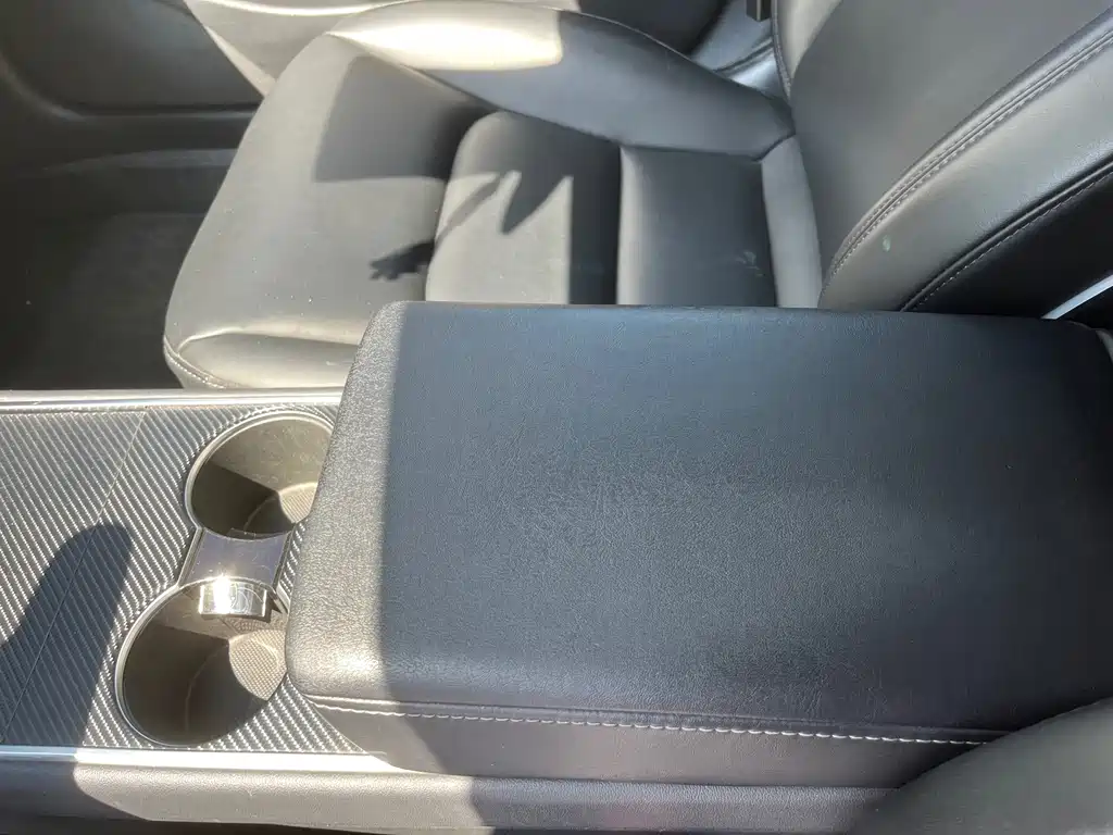 Tesla Model 3 — миниатюра 13