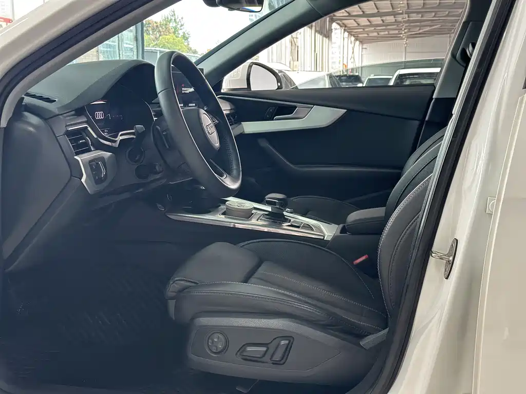 Audi A4L — миниатюра 4