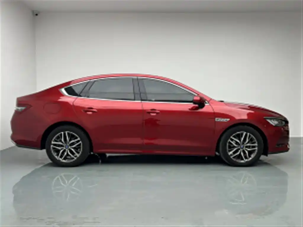 BYD Qin Pro NEV — миниатюра 10