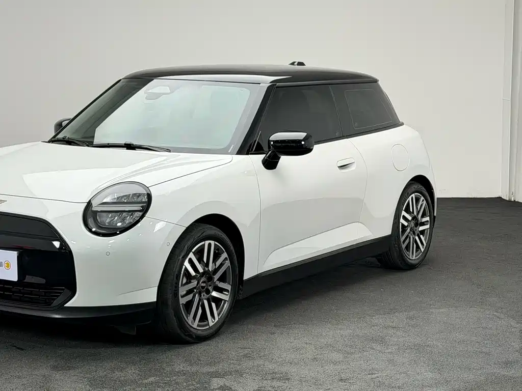 Mini COOPER 2025 466km COOPER E