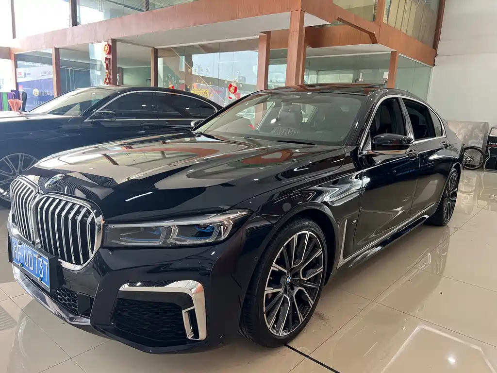 BMW  7 SERIES