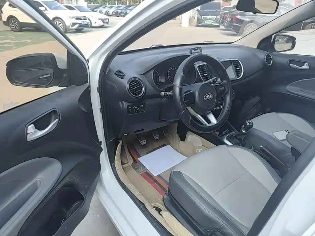 Kia Huanchi — миниатюра 16