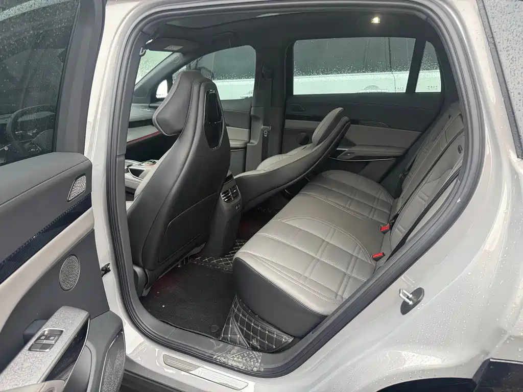 Hongqi Hongqi Tiangong 08 — миниатюра 8