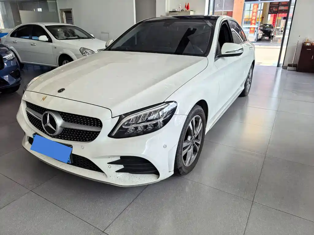 Mercedes-Benz C-Class 2021