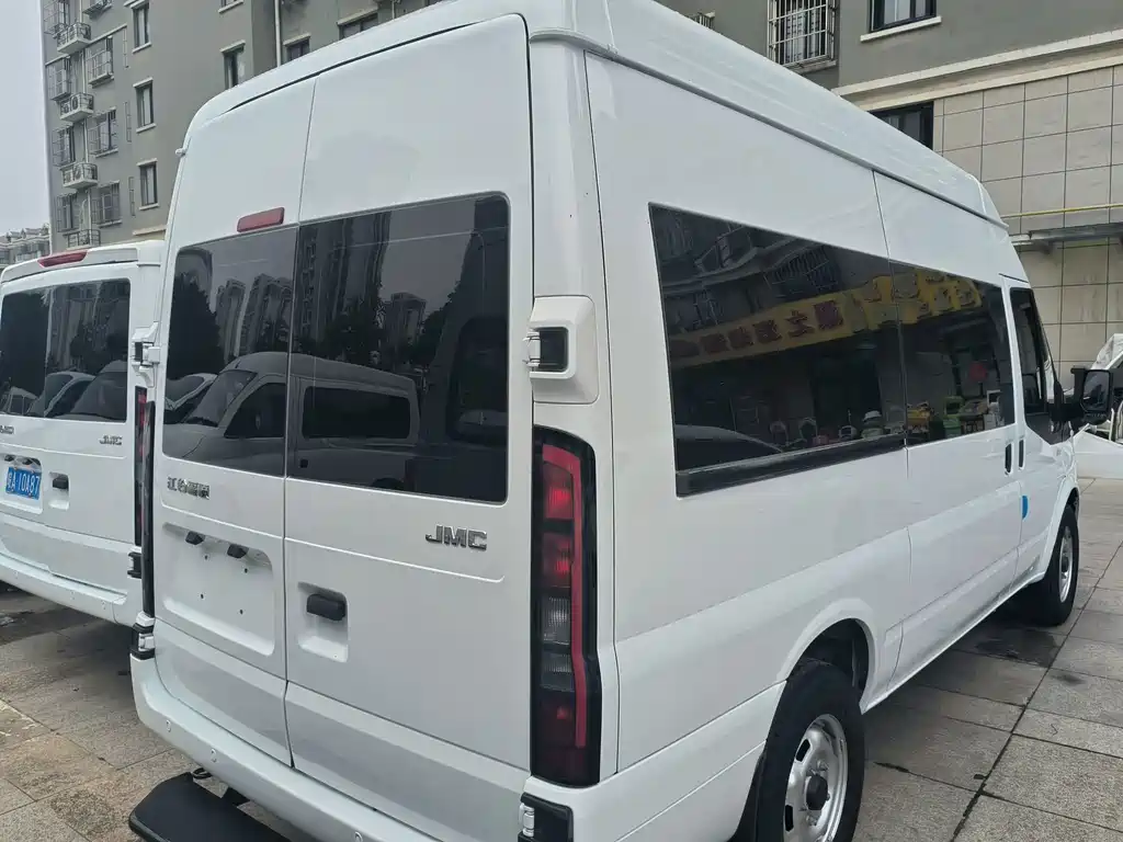 JMC JMC Fushun — миниатюра 8