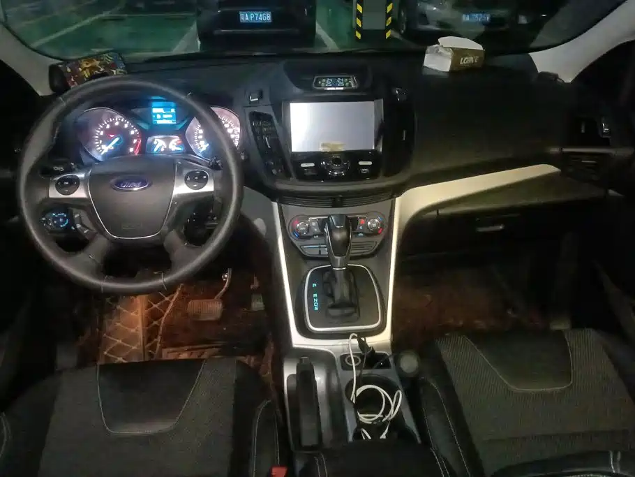 Ford Kuga — миниатюра 12