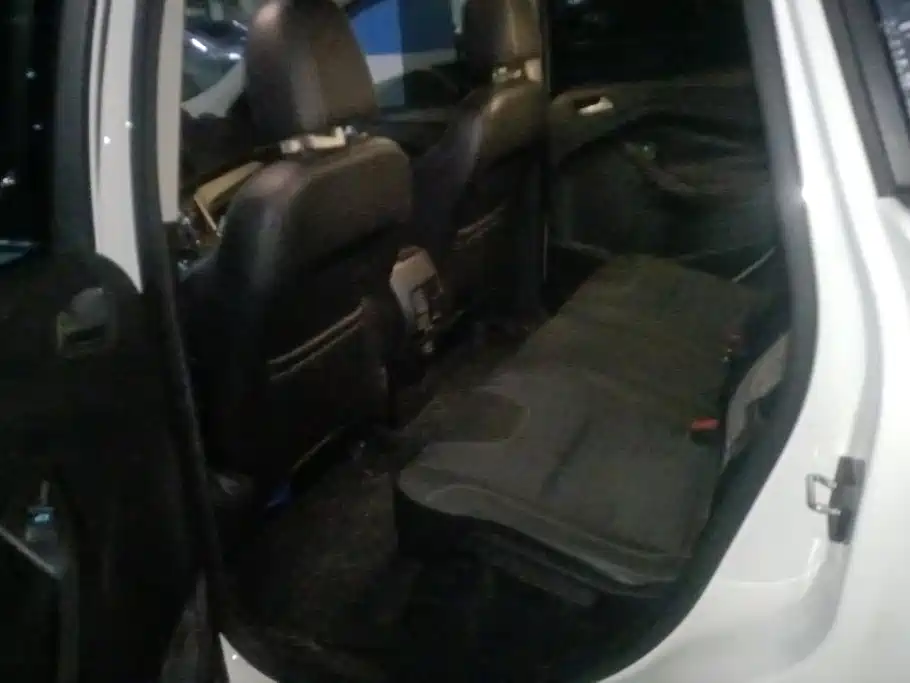 Ford Kuga — миниатюра 11