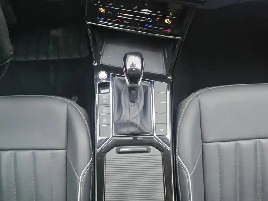 Volkswagen Passat — миниатюра 16