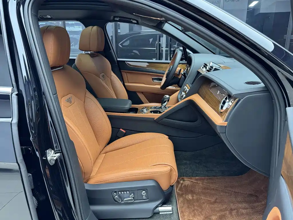 Bentley Bentayga 2024 4.0T V8