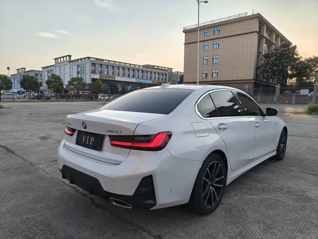 BMW 3 Series — миниатюра 8