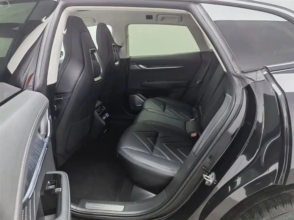 ZEEKR EXTREME KRYPTON 001