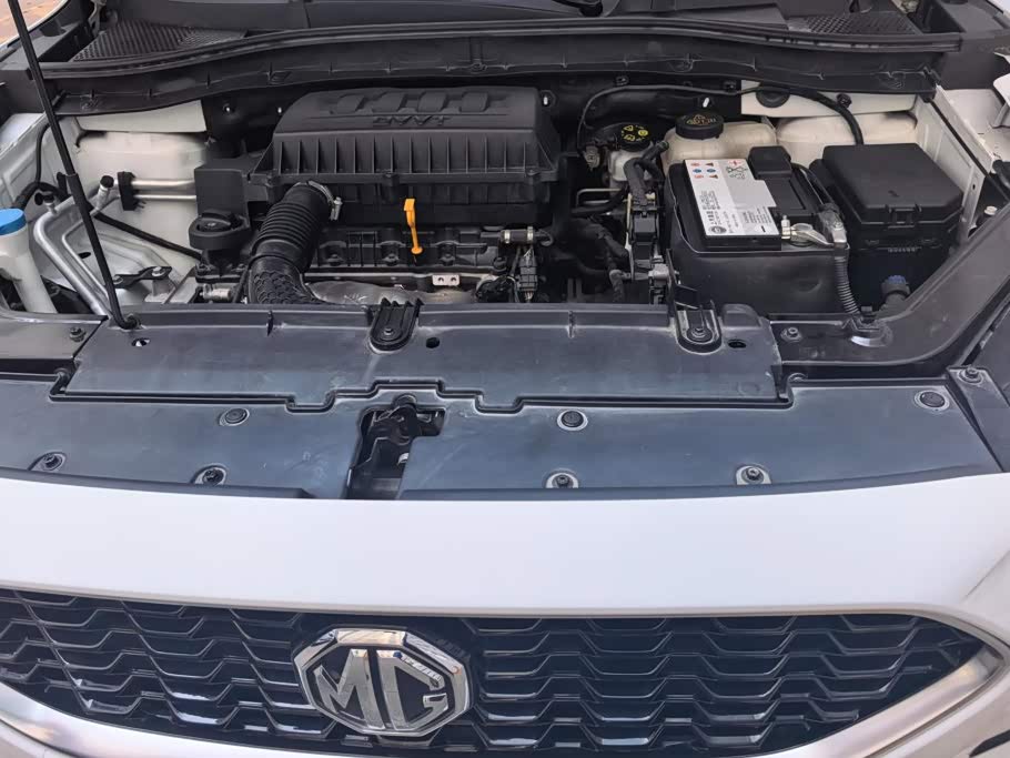 MG MG ZS 1.5 л 2023 г. Белый, пробег 34400 км