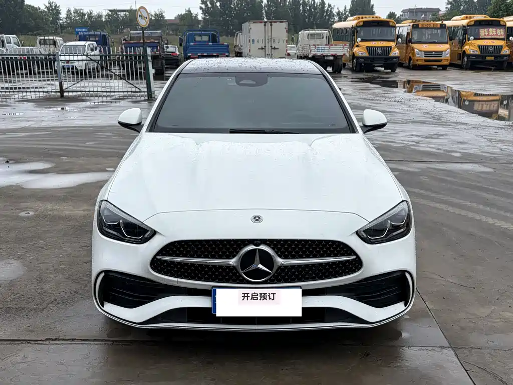 Mercedes-Benz C-Class 2022