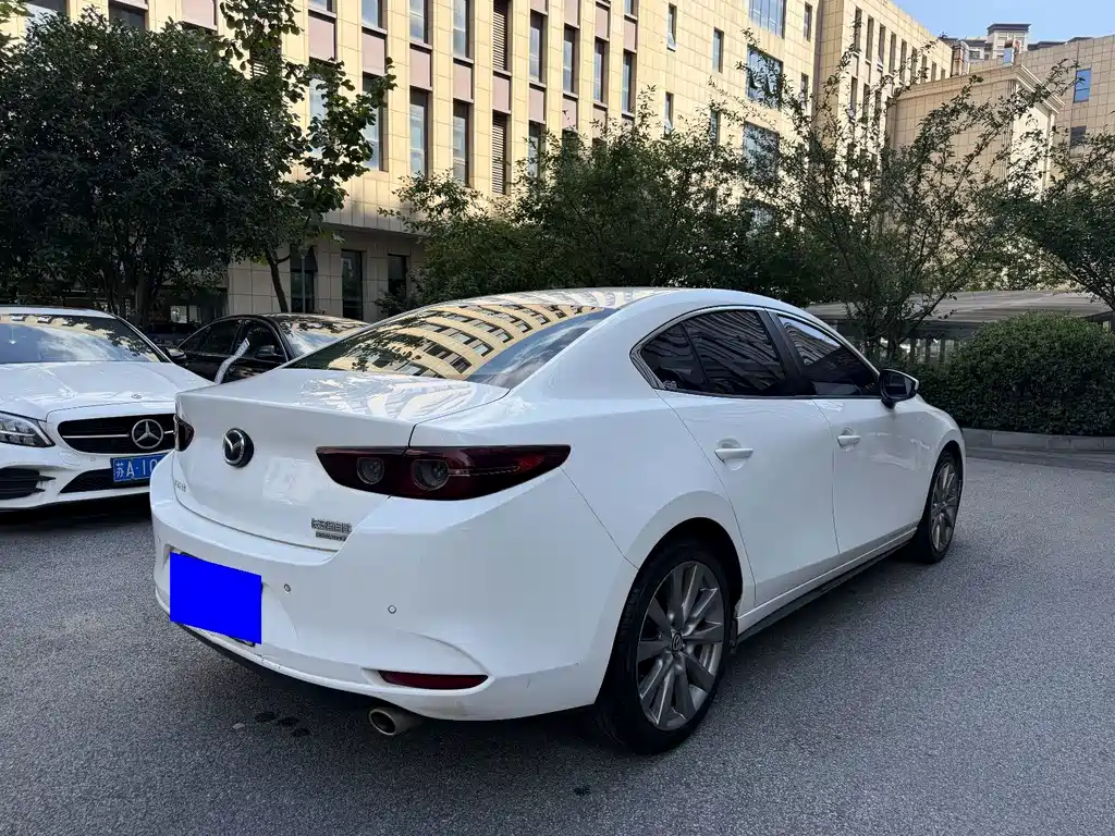 Mazda 3 Axela — миниатюра 6