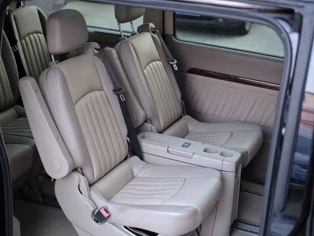 Mercedes-Benz Viano — миниатюра 52
